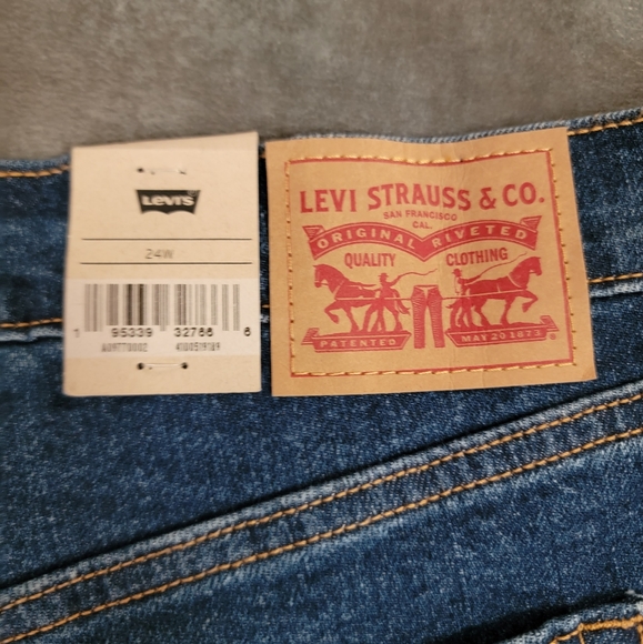 Levi's Wedgie Straight Denim Jeans, Women's, Size 24, NWT - Picture 10 of 11